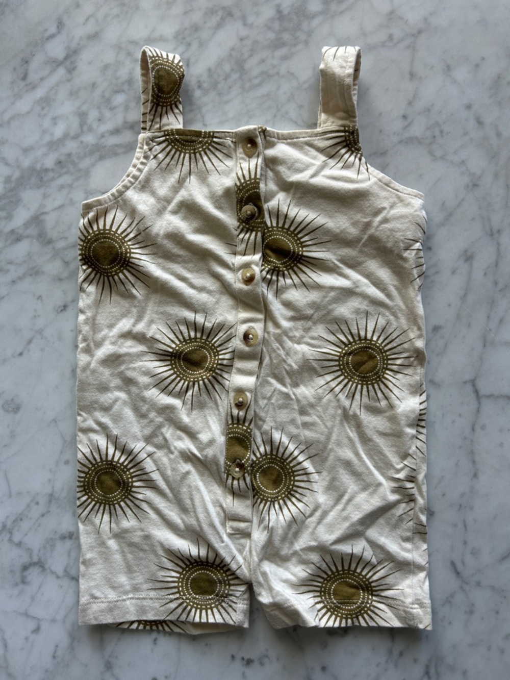 Kate Quinn Cream Sunburst Button-Front Romper size 4T